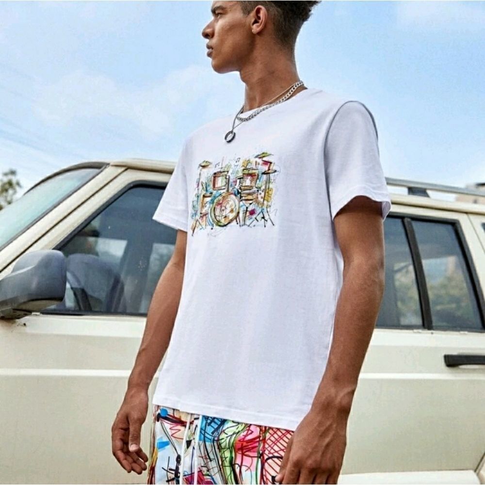 Men Graphic Print Tee